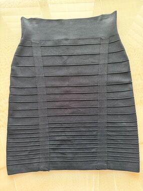 Rock & Republic charcoal black ribbed pencil skirt